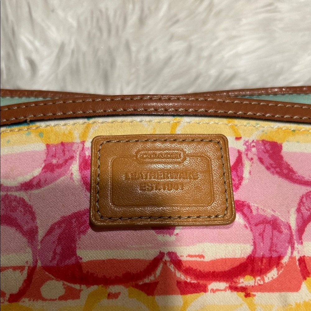 Coach Leatherwear Watercolor Signature Wristlet Clutch - Picture 3 of 8